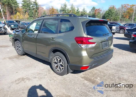 2023 Subaru Forester Premium z USA, uszkodzony, nr VIN JF2SKADC9PH499715